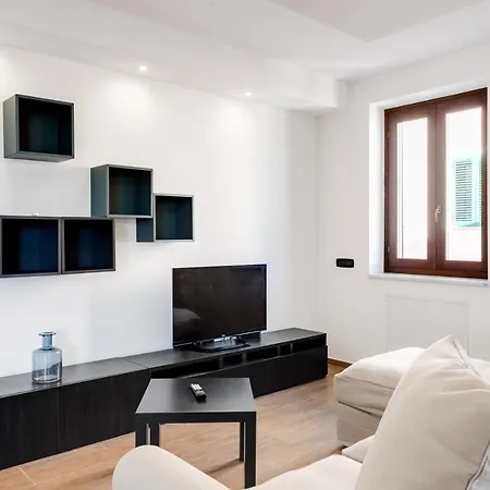 Lägenhet Appartmento Moderno Con Due Balconi & Netflix
